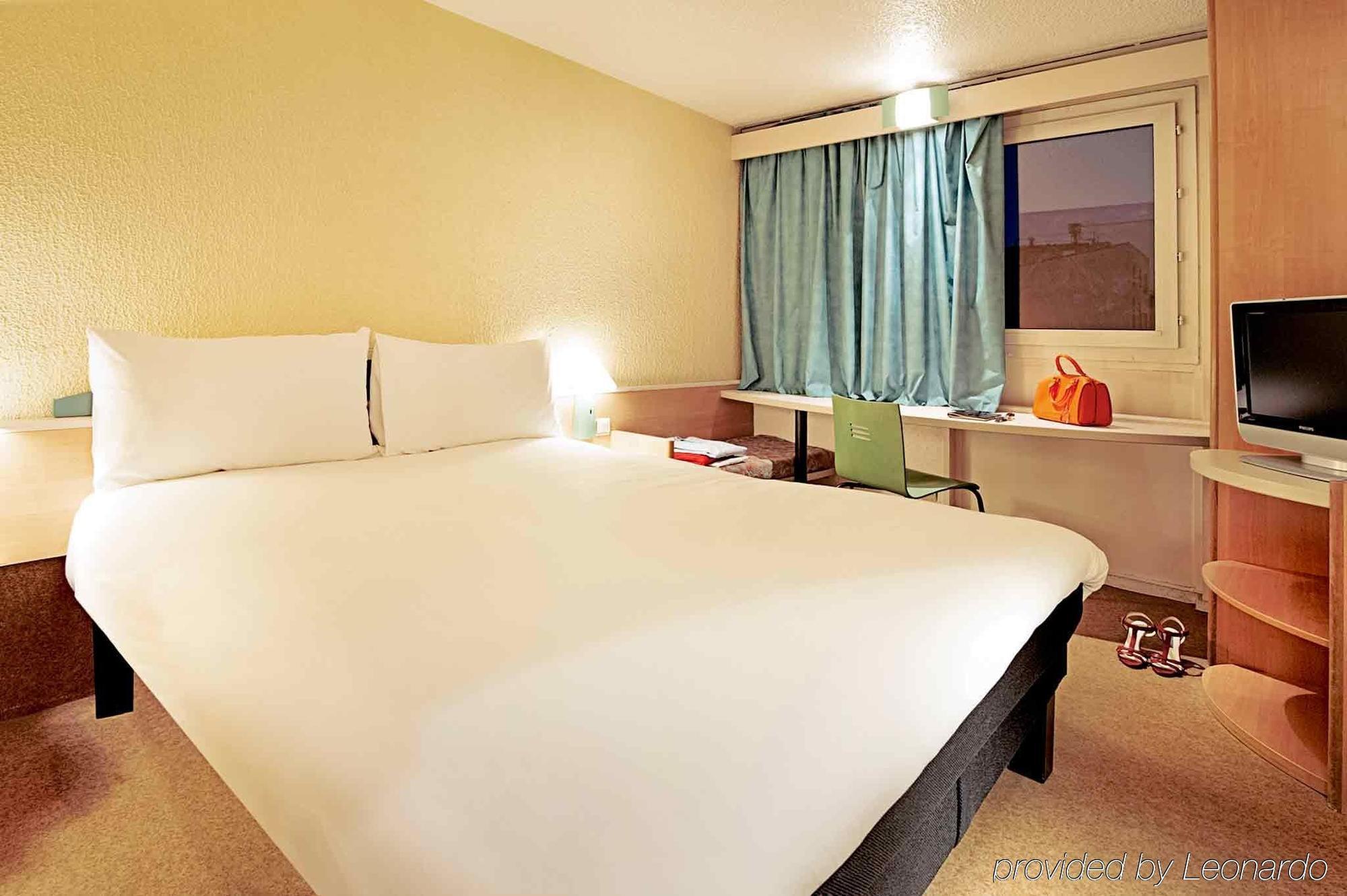 Ibis Styles Dinan Centre Ville Eksteriør billede