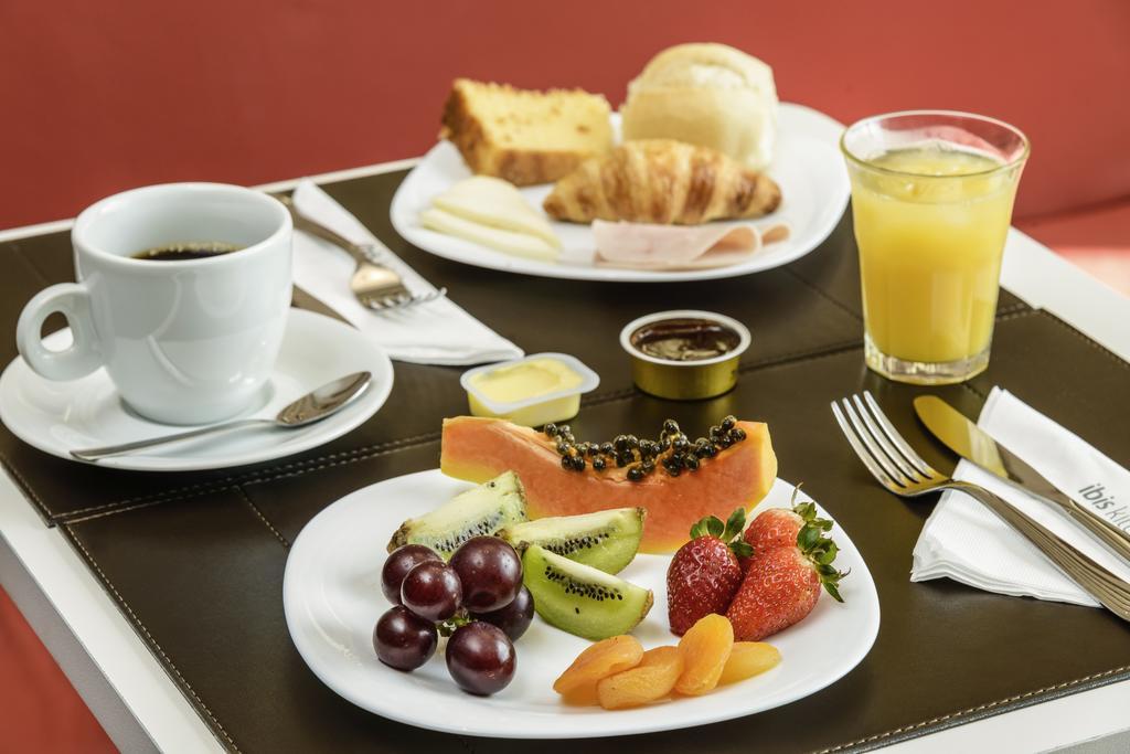 Ibis Styles Dinan Centre Ville Eksteriør billede
