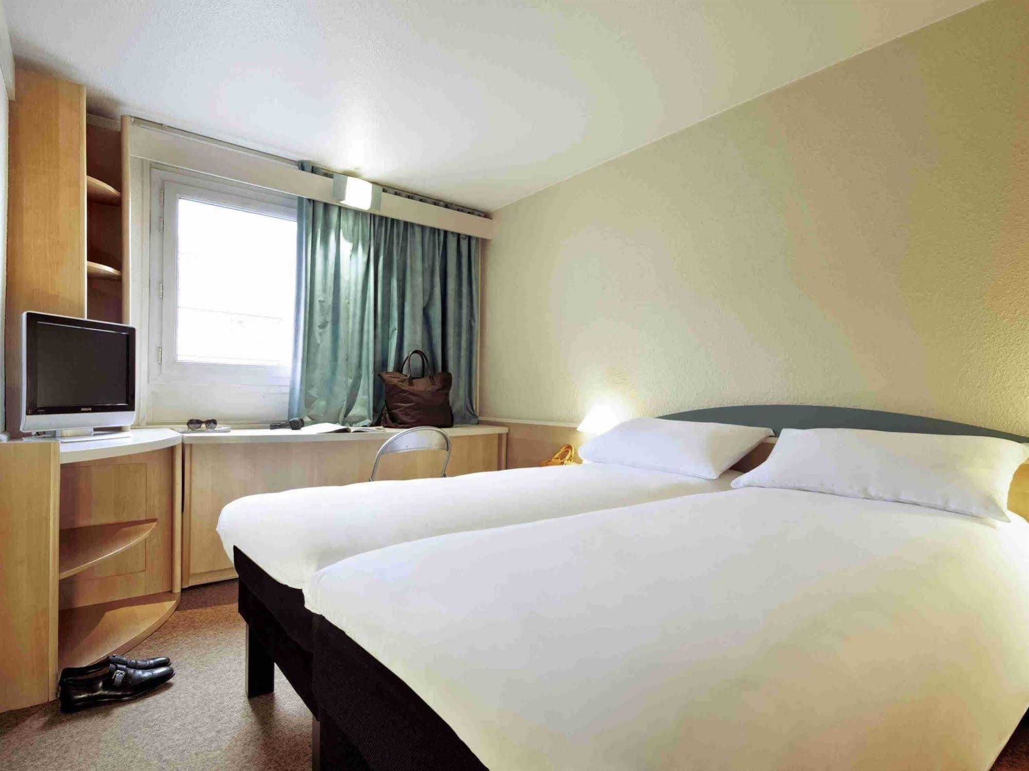 Ibis Styles Dinan Centre Ville Eksteriør billede